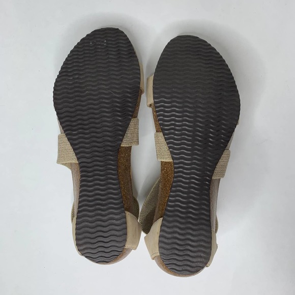 BIO BIO women's tan suede leather espadrille cork wedge sandals SZ 8 - Picture 5 of 6